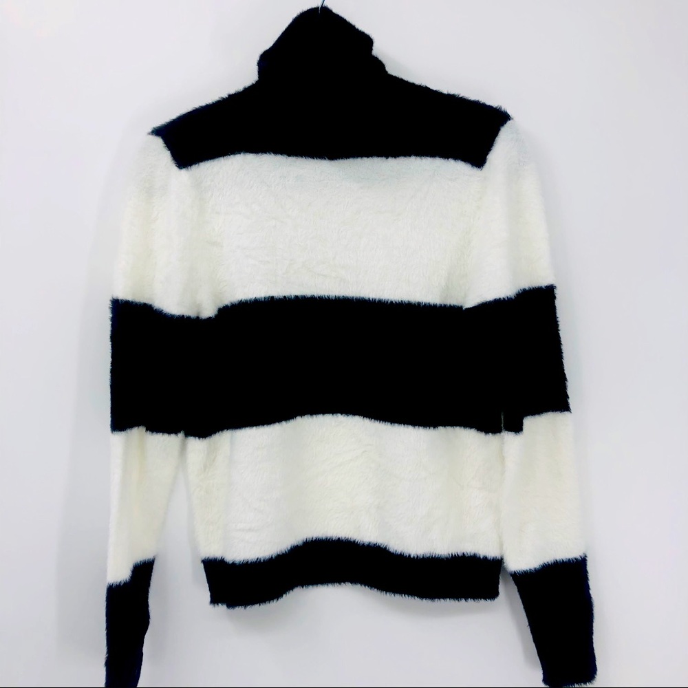 Halogen NWT Fuzzy Kaleigh Striped Sweater Sz XS